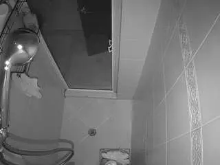 Camsoda Adult Webcams of voyeurcam-baileybase-shower