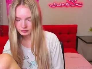 Camsoda Free Porn Cam of evelineamore