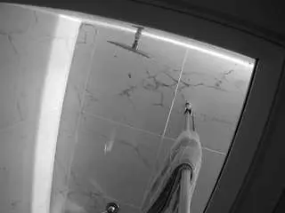 Camsoda Nude Webcam of voyeurcam-casa-salsa-bathroom-12
