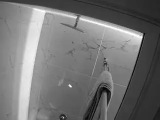 Camsoda Nude Webcam of voyeurcam-casa-salsa-bathroom-12