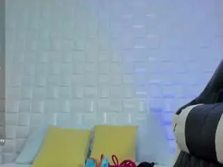 Camsoda Sex Cam of iris-torrez