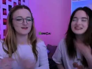 Camsoda Sex Cam of liana-kisses