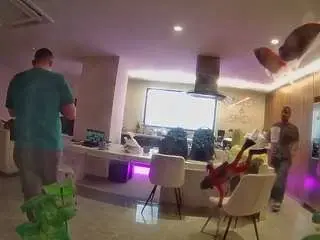 Camsoda Live Sex Cam of voyeurcam-casa-salsa-fishtank
