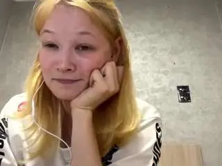 Camsoda Watch Live Sex Cams of sandraallamong