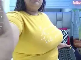 Camsoda Live Sex Cam of evelinzaens