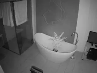 Camsoda Free Live Porn of voyeurcam-casa-salsa-bathroom-5