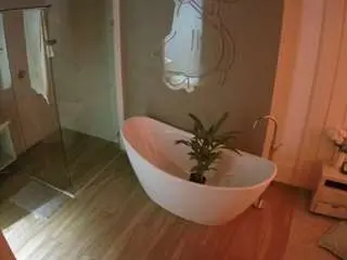 Camsoda Private Sex Chat of voyeurcam-casa-salsa-bathroom-5
