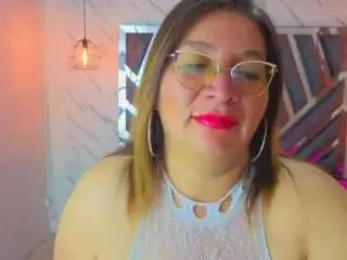 Camsoda Free Live Porn of maylinrosse