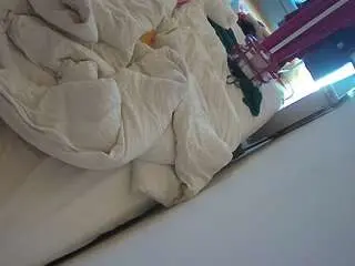Camsoda Adult Webcam of voyeurcam-julmodels-whitebed-4
