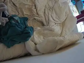 Camsoda Best Webcam of voyeurcam-julmodels-whitebed-4