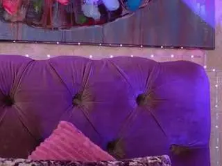 Camsoda Watch Live Sex Cams of kirawhite1