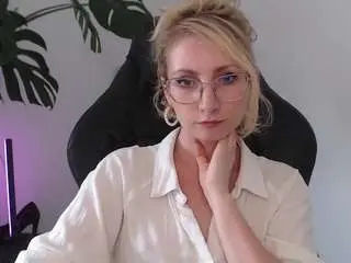 Camsoda Live Sex Cam of cinderellamoon