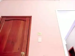 Camsoda Sex Cam of freyacameroon