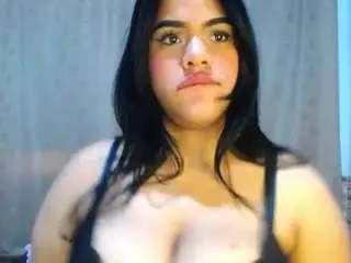 Camsoda Adult Webcam of honeypussybiz