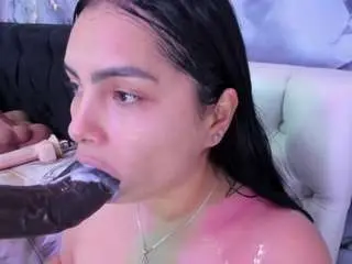 Camsoda Free Porn Cam of evelinn-belen