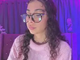 Camsoda Watch Live Sex Cams of sweett-sadie