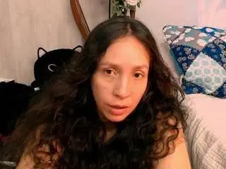 Camsoda Adult Video Chat of naih-reyes