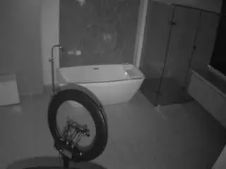 Camsoda Sex Cam of voyeurcam-casa-salsa-bathroom-4