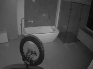 Camsoda Free Live Porn of voyeurcam-casa-salsa-bathroom-4