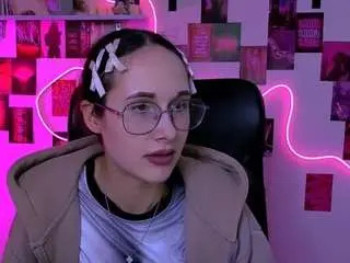 Camsoda Private Sex Chat of mona-cloud
