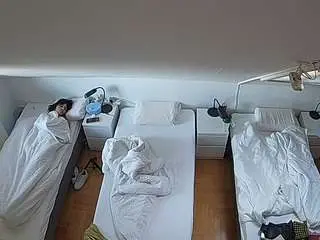 Camsoda Watch Live Sex Cams of voyeurcam-julmodels-bed-7