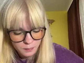 Camsoda Free Porn Cam of louieschlup
