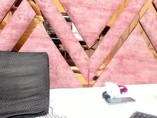 Camsoda Free Live Porn of mia-alvares