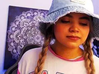Camsoda Nude Webcam of scarletthudsson