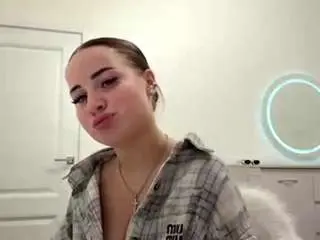 Camsoda Free Porn Cam of aureliakane