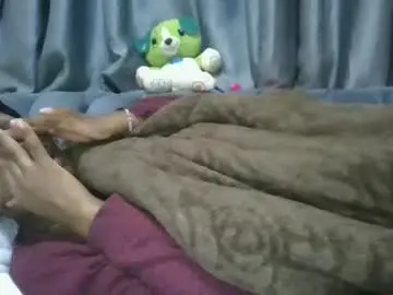 Chaturbate Watch Live Sex Cams of cilia_petite