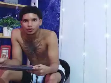 Chaturbate Live Sex Cam of owen_blaze3
