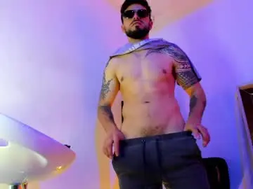 Chaturbate Live Sex of big_impactt