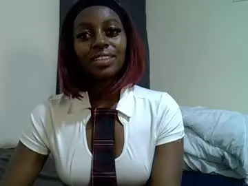 Chaturbate Live Sex Cam of sexy_linda022