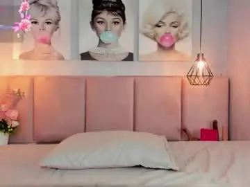 Chaturbate Live Porn of dara_petite_