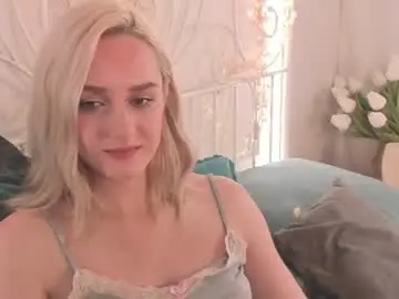 Chaturbate Live Sex Cam of chloedeccker