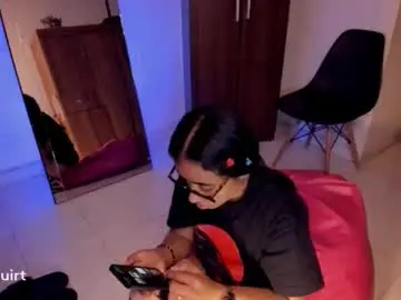 Chaturbate Live Porn of ave_fenix69