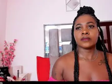 Chaturbate Best live sex cam show of emillyroaa