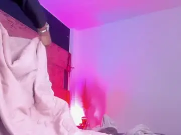 Chaturbate Live Sex Cam of fernanda_liie_