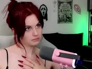Chaturbate Free Live Porn of dellacrush_