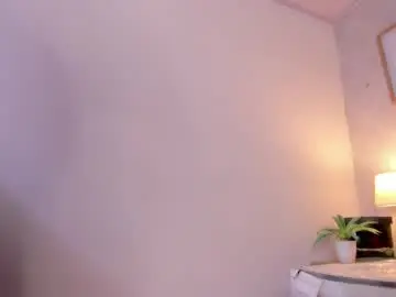Chaturbate Watch Live Sex Cams of caroline_dh