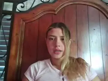 Chaturbate Nude Webcam of findombratty