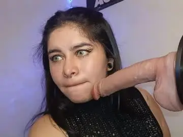 Chaturbate Nude Webcam of magic_alicee_