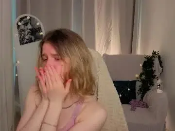 Chaturbate Live Sex Cam of milanarayy
