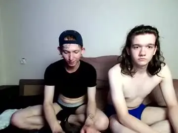 Chaturbate Nude Webcam of bigtop_and_littlefoxy