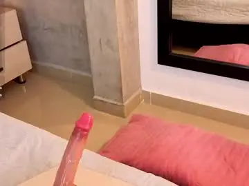 Chaturbate Best live sex cam show of nicelle_carson