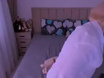 Chaturbate Live Sex Cam of sabrinamacmarren