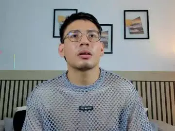 Chaturbate Live Sex Cam of timothy_jones1