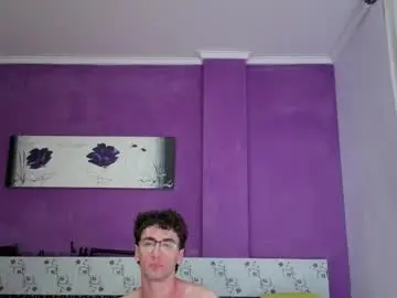 Chaturbate Free Live Porn of twinkanddaddy_69