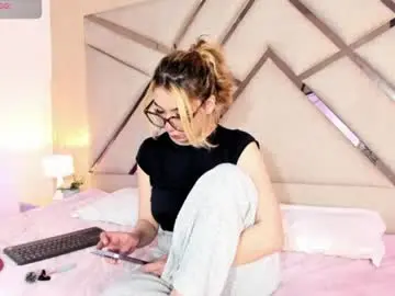 Chaturbate Free Porn Cam of emma__copper