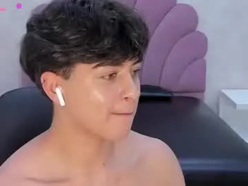 Chaturbate Free Porn Cam of alan_twink12
